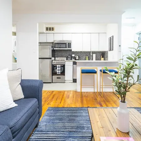 26-1C New 1Br Gramercy W D Shared Outdoor-2