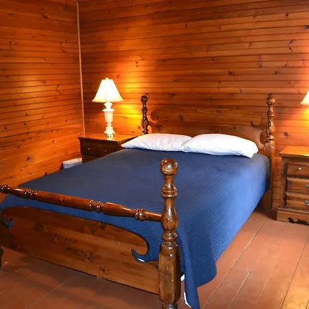 Waterview Seven Bedroom Riverside Lodge-3
