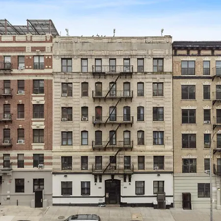 Stylish 2Br With A Dedicated Workspace-2