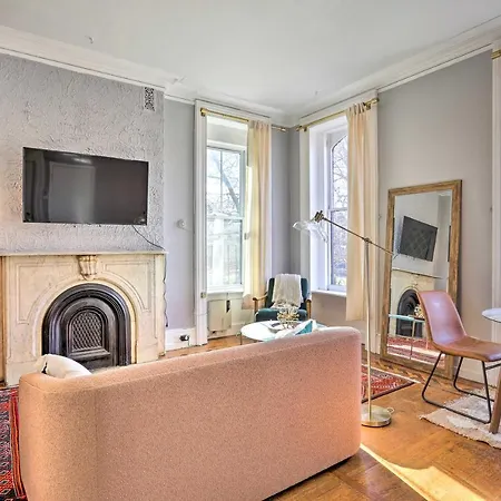 Historic Hudson Valley Apartment River View!-2