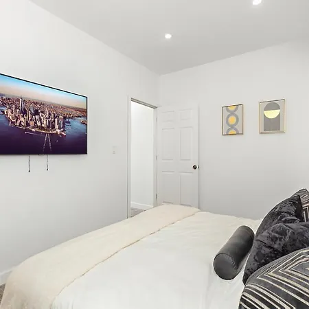 Luxurious 4 Bedroom Townhouse-2