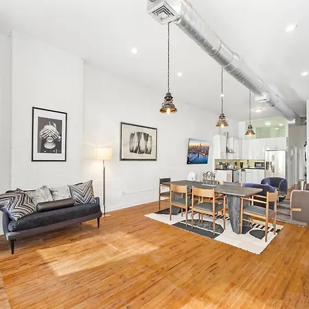 Luxurious 3 Bedroom Soho-3
