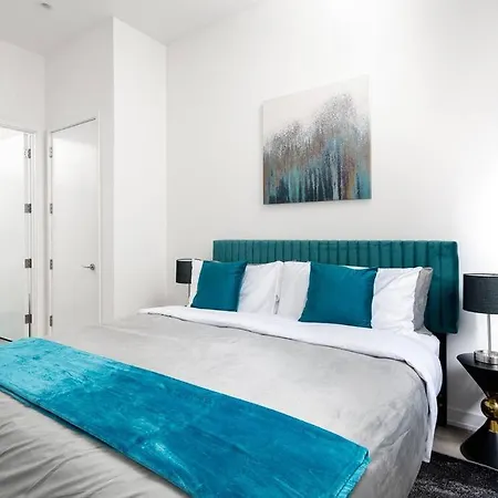 Freshly Renovated 2Bd/1.5Ba Apartment In Downtown-3