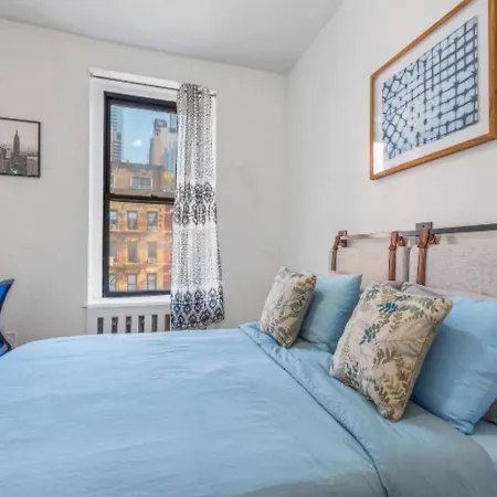 Exotic 2Br At Midtown West-3