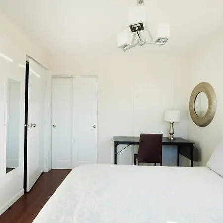 Beautiful 3 Bedroom With Private Balcony-2