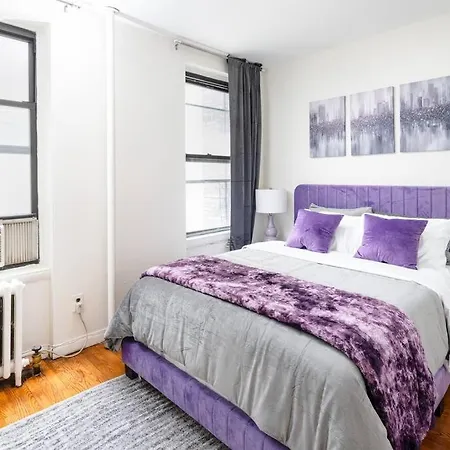 Stunning 3 Bd/1 Ba Apartment In Manhattan-2