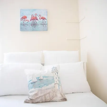 Beautiful 3-Bedroom Home In Brooklyn With Parking-2