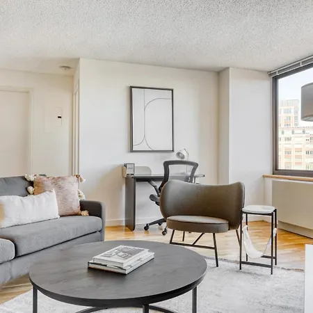Ues 1Br W Doorman Elevator Gym Pool Nyc-808-2