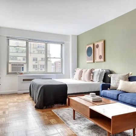 Murray Hill Studio W Elevator Gym Dm Nr Gct Nyc-793-3