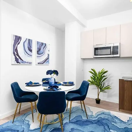 Modern 2 Bd/2Ba In Manhattan-3