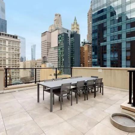 Cozy Two-Bedroom Apartment In Financial District-3
