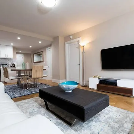 Elegant East Side-3