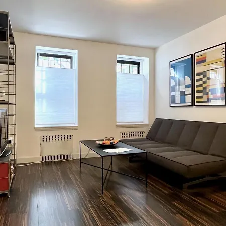 Close To All! 2-Room Suite In A 1-Family Townhouse-2