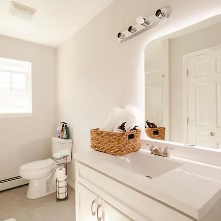 Comfort Room Master Suite With 2 Full Bed- Fridge- Microwave- Perfect Location-3
