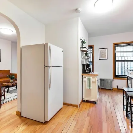 Fully Furnished Two Bedroom Apartment In Nyc-3