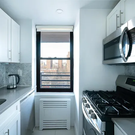 Two Bedroom Two Bathroom At Columbus Ave-2