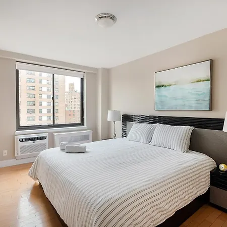 Luxury 3 Beds By Central Park-3
