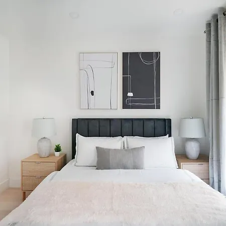 48-3Fw Newly Renovated 2Br Hells Kitchen-2