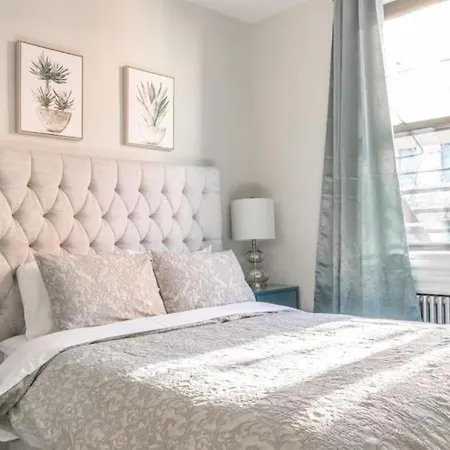 Furnished Studio In Upper East Side-3