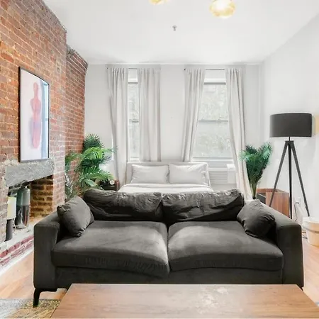 Furnished Apartment 223 Hells Kitchen-3