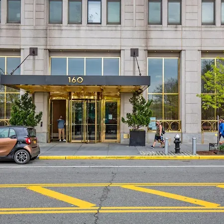Uws 1Br W Gym Doorman Nr Julliard Nyc-831-3