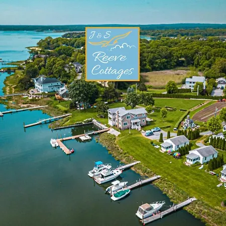 Waterfront Cottage 4-3