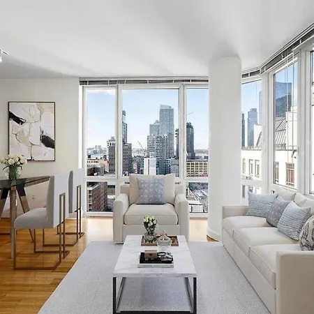 Central Park Apartment With Stunning Nyc Skyline View-2