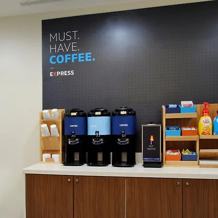 Holiday Inn Express And Suites Montgomery By Ihg-3