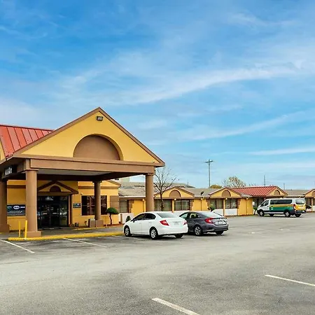Suburban Studios Buffalo Airport-2