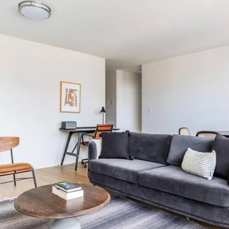Comfortable Service Apartment-2