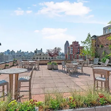 Royal West End Avenue Apartments In Manhattan-2