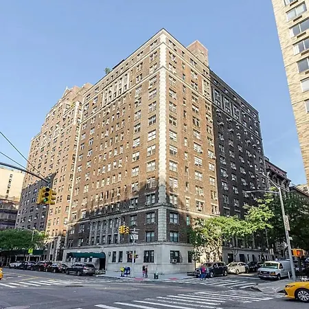 Royal West End Avenue Apartments In Manhattan-3