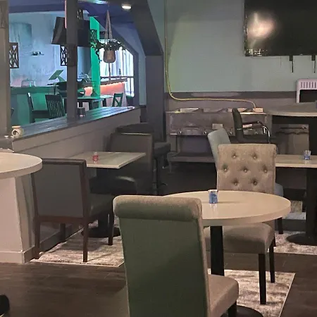 Luxury Suites Boutique Hotel And Lounge-2