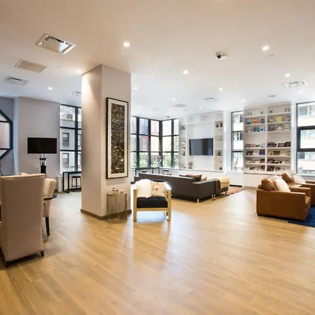 Midtown 2Br W Pool Gym Parking Nr Broadway Nyc-381-3