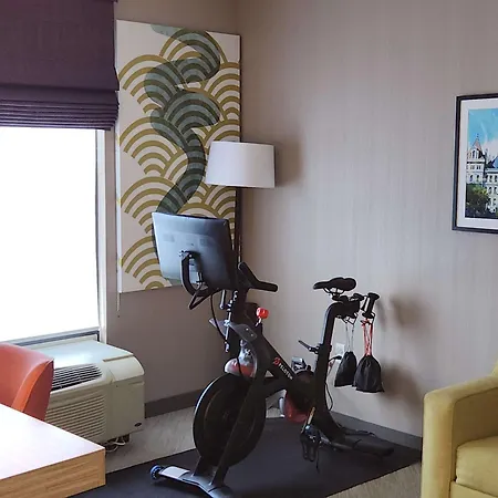 Hampton Inn & Suites Albany-Airport-3