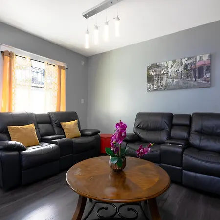Sprawling 8Br Home Ideal For Large Groups In Niagara Falls Ny-3