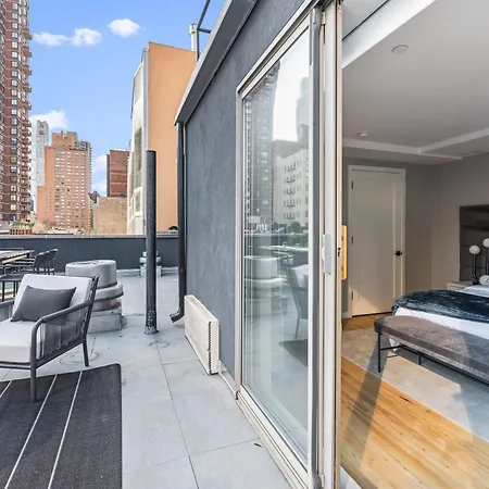 3Br Penthouse Suite With Massive Private Rooftop-3