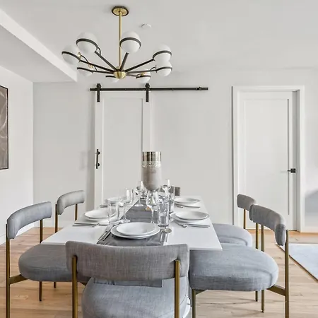 3Br Penthouse With Massive Private Rooftop-2