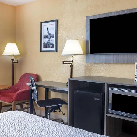 Ramada By Wyndham Rome - Verona-2