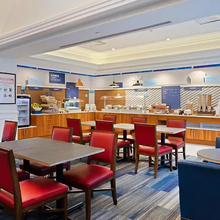 Holiday Inn Express Hauppauge-Long Island By Ihg-2
