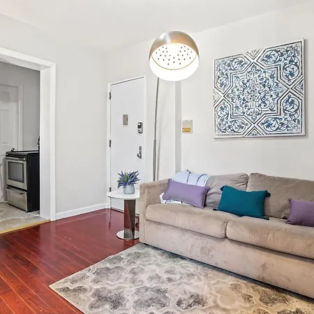 Designed And Cozy 1Br 5Min Walk To Subway-2