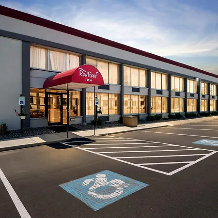 Red Roof Inn Cortland-3