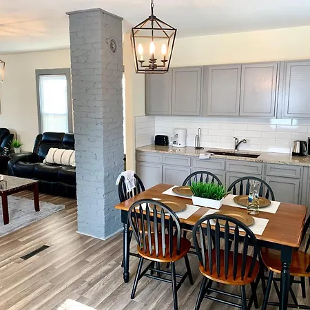 Cozy 3Br 1Ba Short Drive To Niagara Falls-3