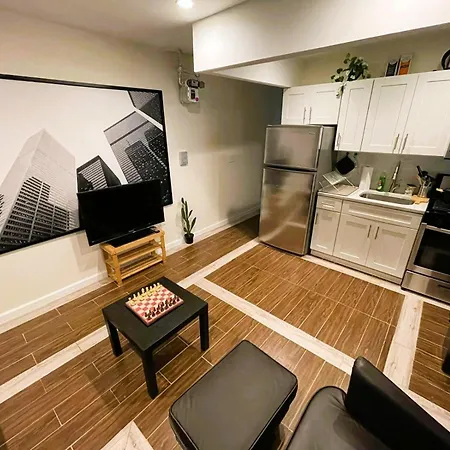 2 Bedrooms Flat 5 Minutes From Times Square-2