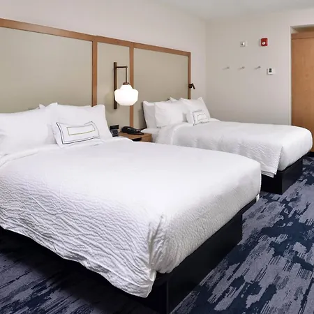 Fairfield Inn & Suites By Marriott Canton-2