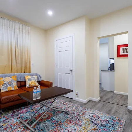 Upscale Relax 2 Bedroom Near Yankee Stadium 14 Min Drive-3
