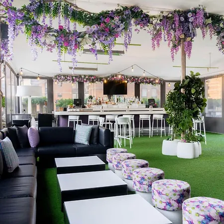 Yotel New York Times Square-2
