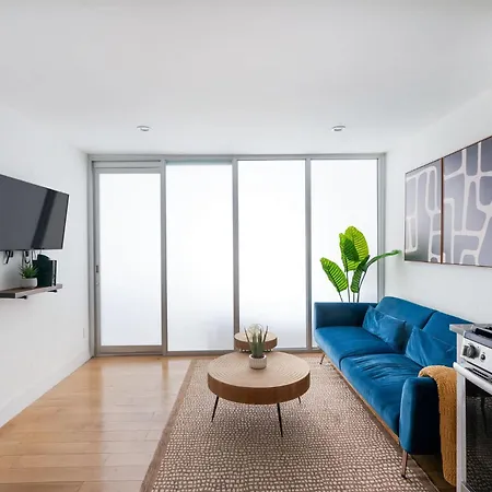 75-2D New Prime Ues W&D Balcony Elevator-3