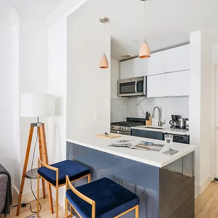 1597-2 Luxury Upper East Side Studio W&D-3