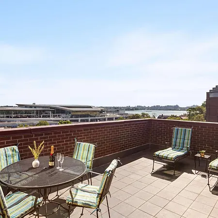 Doubletree By Hilton New York-Laguardia-2